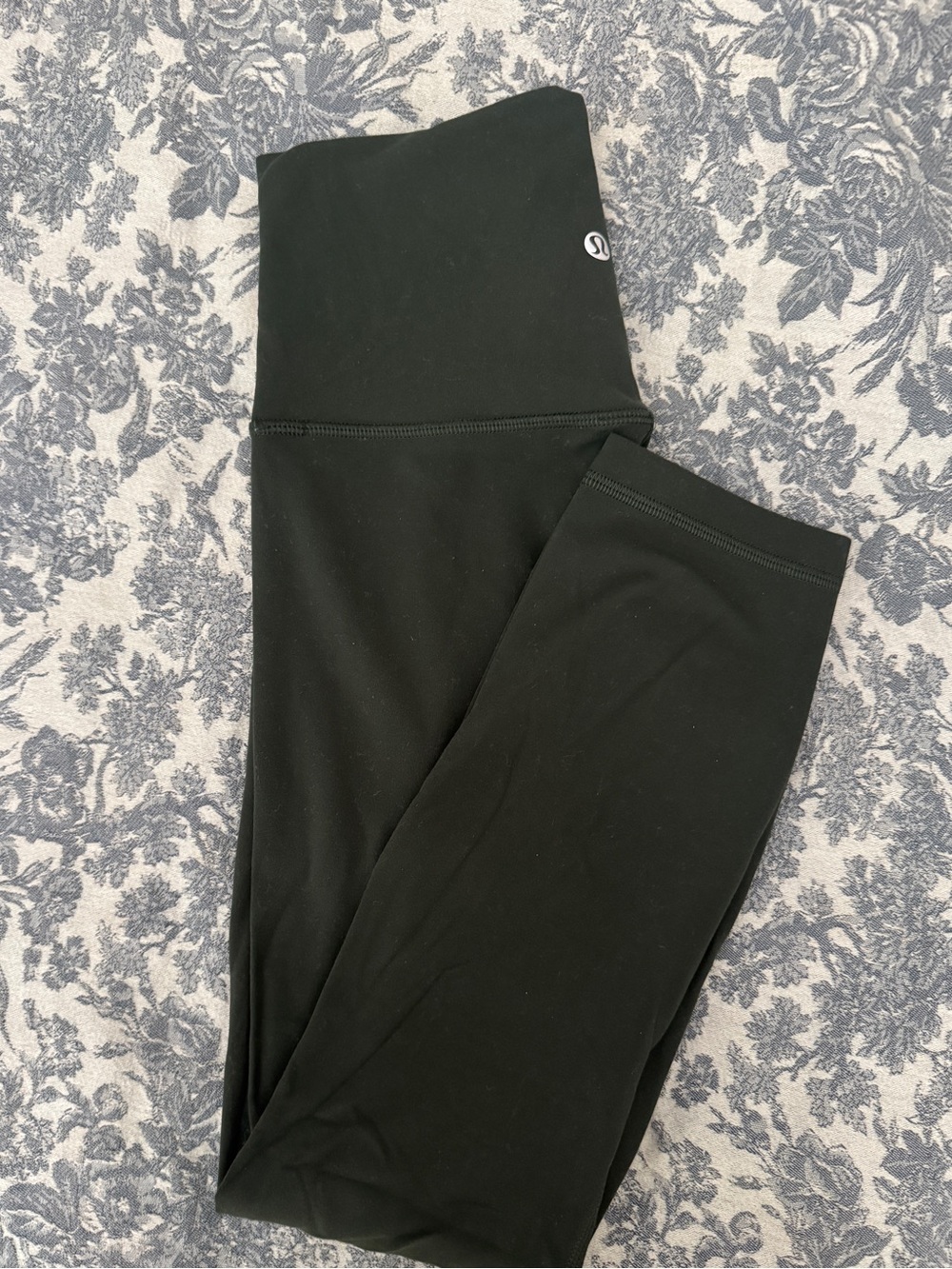 Lululemon Pants 23”